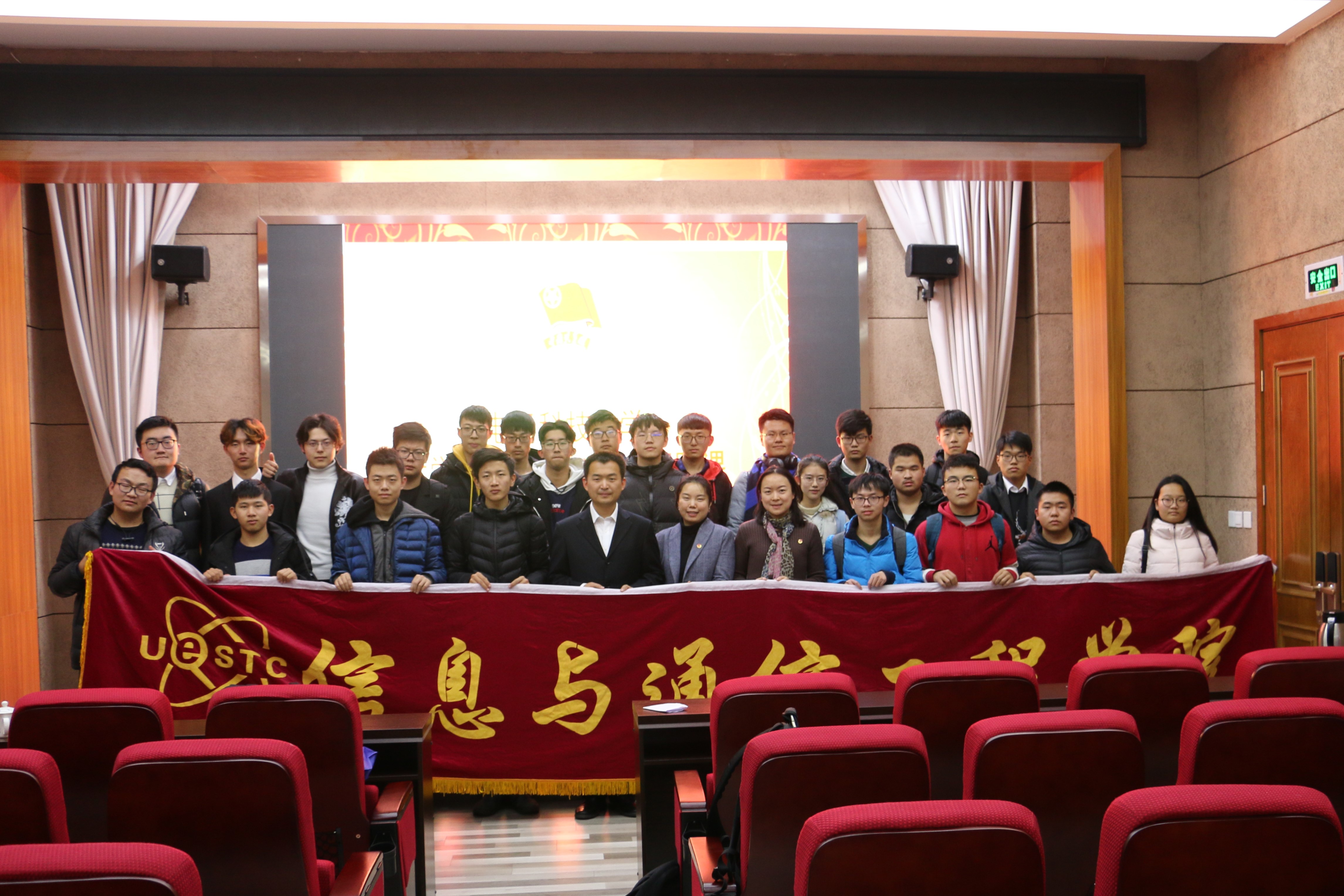 4efcf24e17eacd64033910e7b9a45458.JPG 4efcf24e17eacd64033910e7b9a45458.JPG